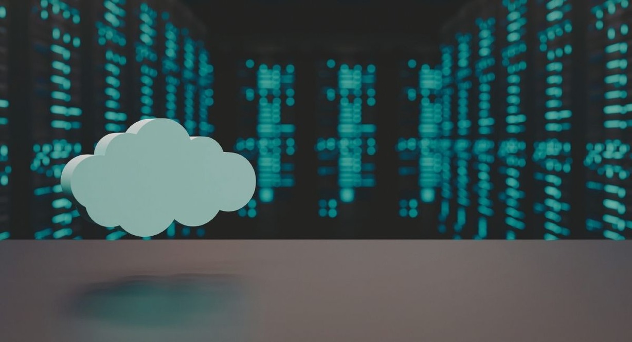 Illustration d un reseau de cloud computing avec des connexions reseau interconnectees